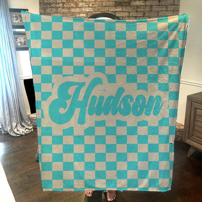 Retro Checkers name blanket - Available in 16 colors - Personalized with a name - the perfect gift